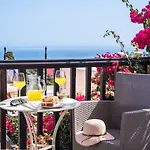 2 Bed - Sleeps 8 - Pool Patio Views 公寓
