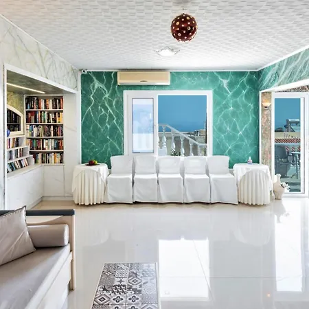 Lejlighed 2 Bed - Sleeps 8 - Pool Patio Views *